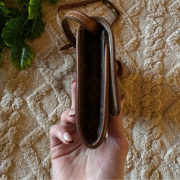 Louis Vuitton Twin GM Monogram Crossbody Vintage Long Flap Pochette Authentic - Picture 7 of 16